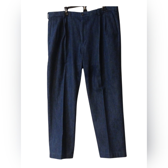 Roundtree & Yorke -NWOT Stright Leg Jeans, Front Pockets,Buttoned Back W-40/L-30 - Picture 4 of 10